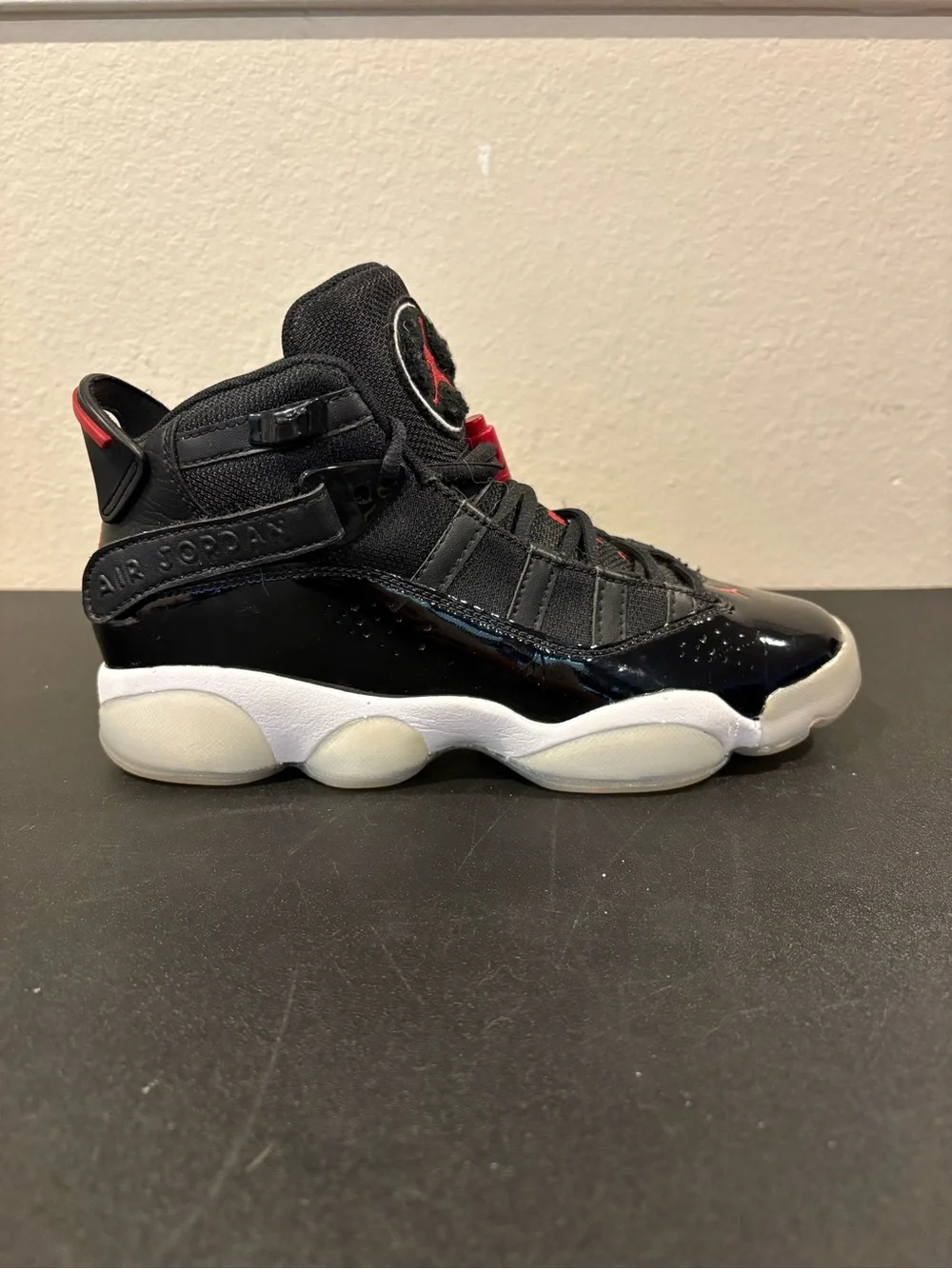 Nike Boys Air Jordan 6 Rings 323419-064 Black Basketball Shoes Sneakers Sz 4.5 Y - Picture 2 of 9